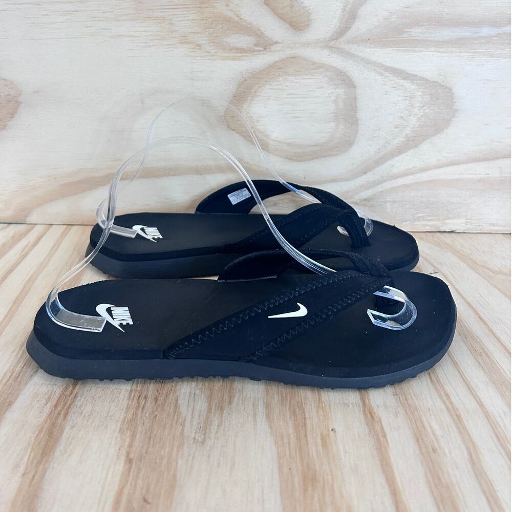 Nike Black Women's Flip Flop Sandals